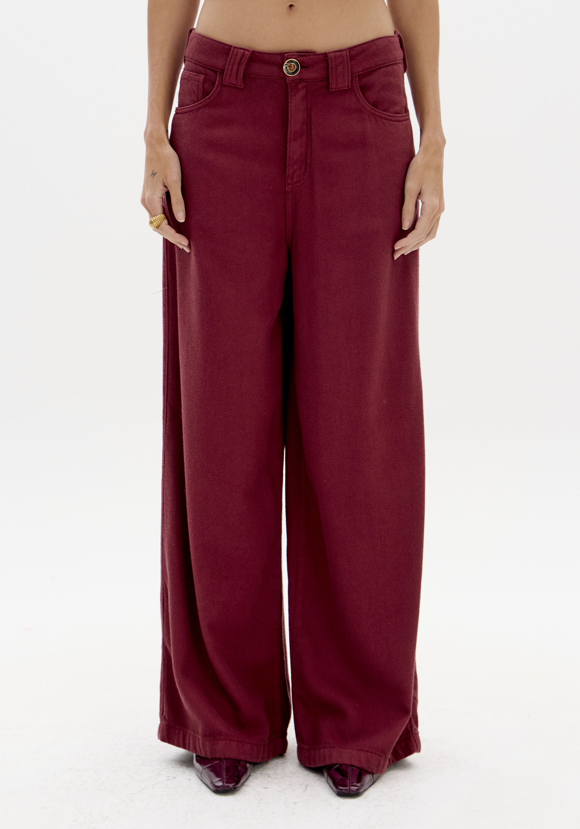 Calças em Sarja Wide Leg Bordeaux - Lança Perfume  1