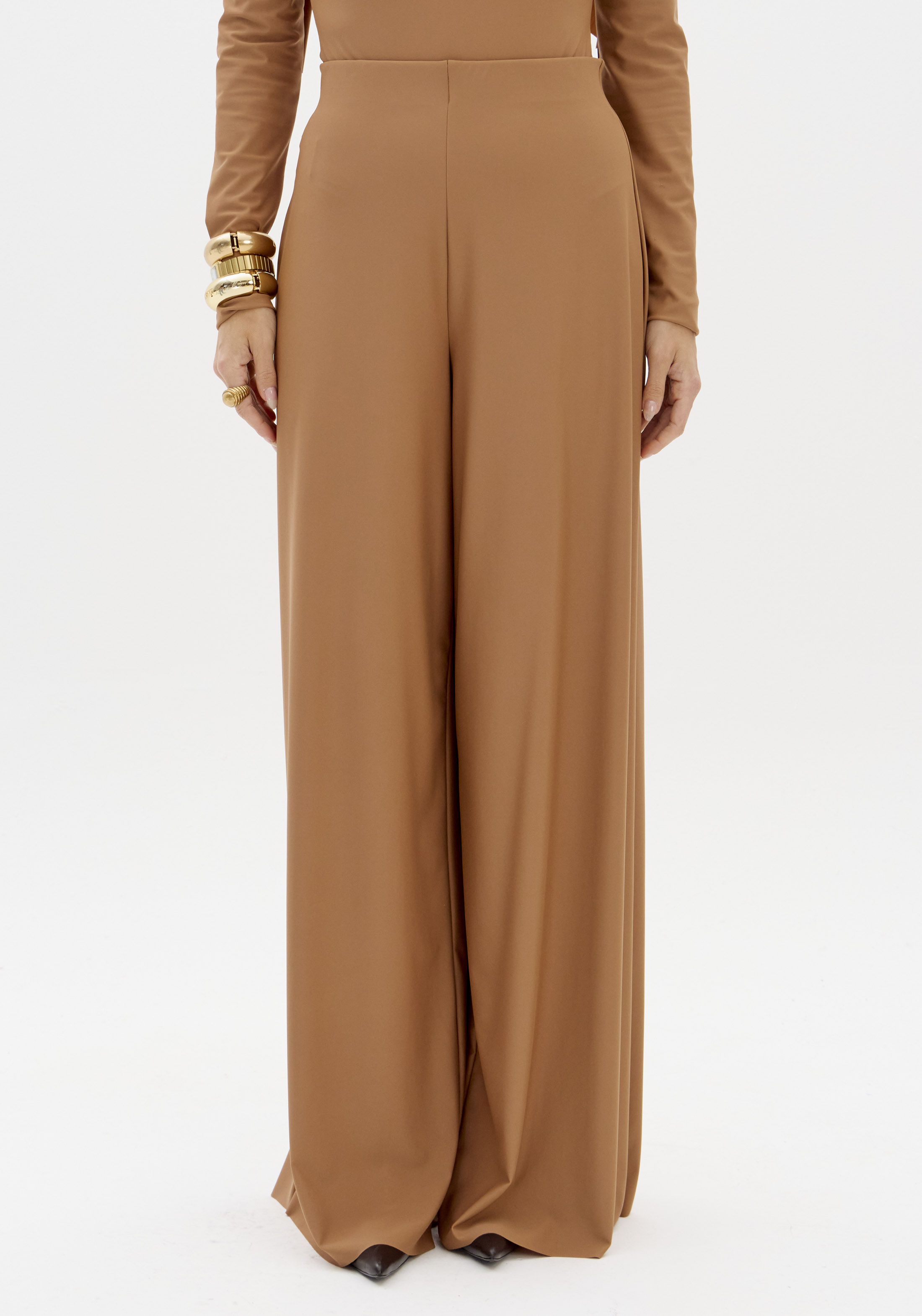 Calças Pantalona Malha Fria Camel - Lança Perfume 1