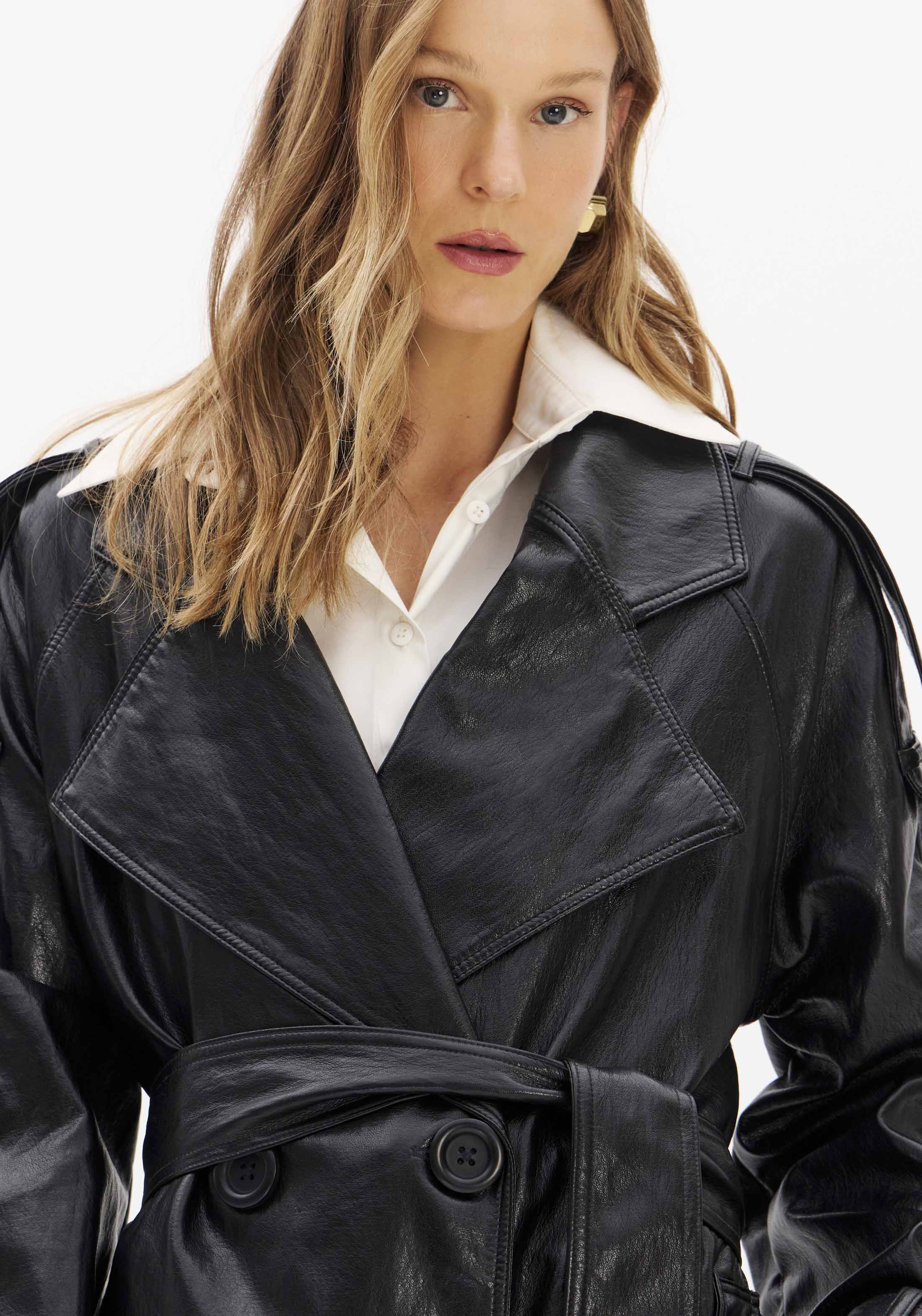 Trench Coat em Napa Preto - Lança Perfume 5