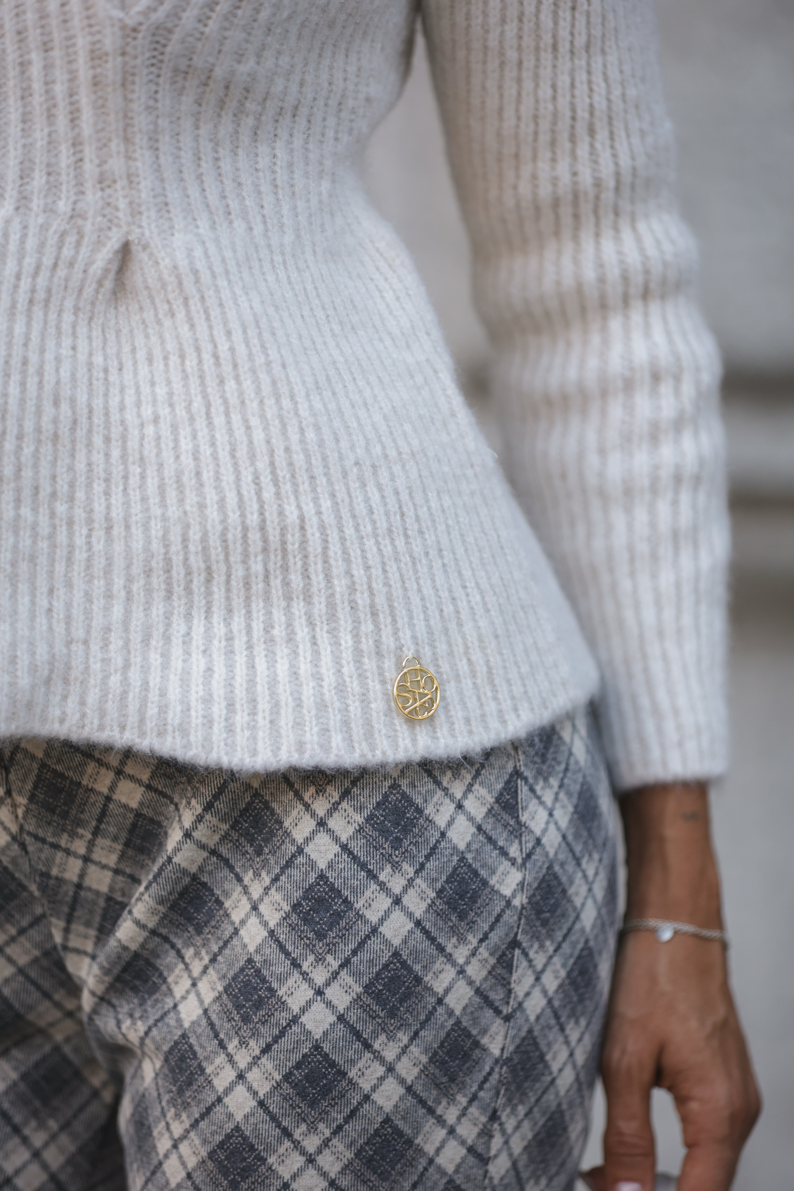 Camisola de Malha ELIN Creme - SAHOCO 4