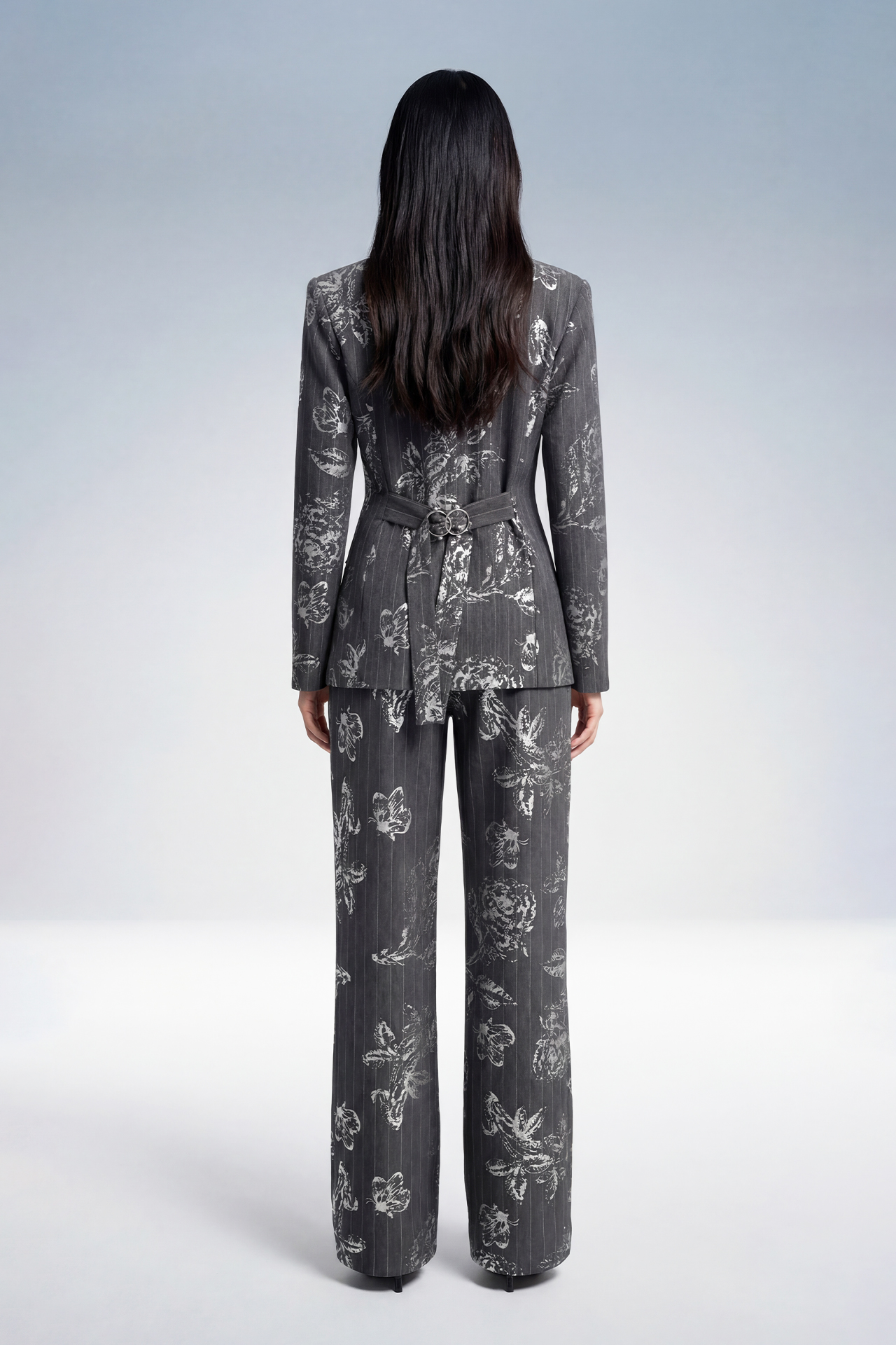 Calças Largas Detalhes Prata Cinza - SAHOCO 4