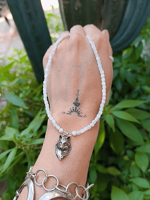 Loba en collar nacar