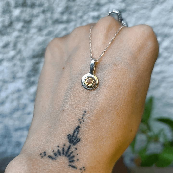 Punto luz citrino grande ✨ 2