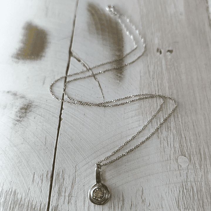 Punto luz citrino grande ✨ 4