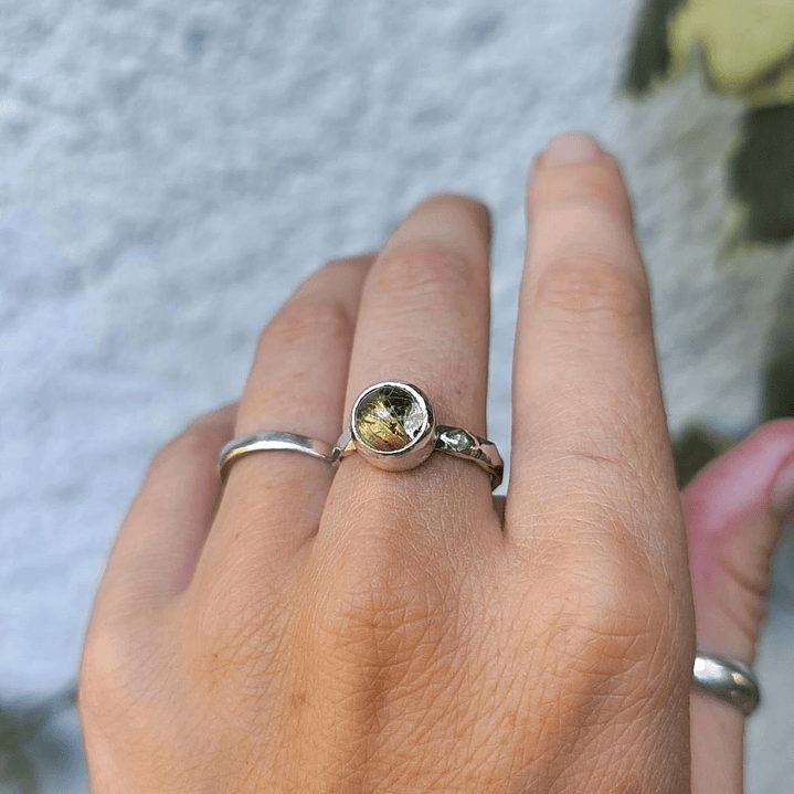 Anillo solitario rutilado 1