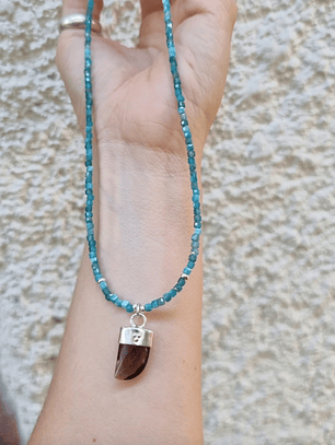 Collar cuerno apatita