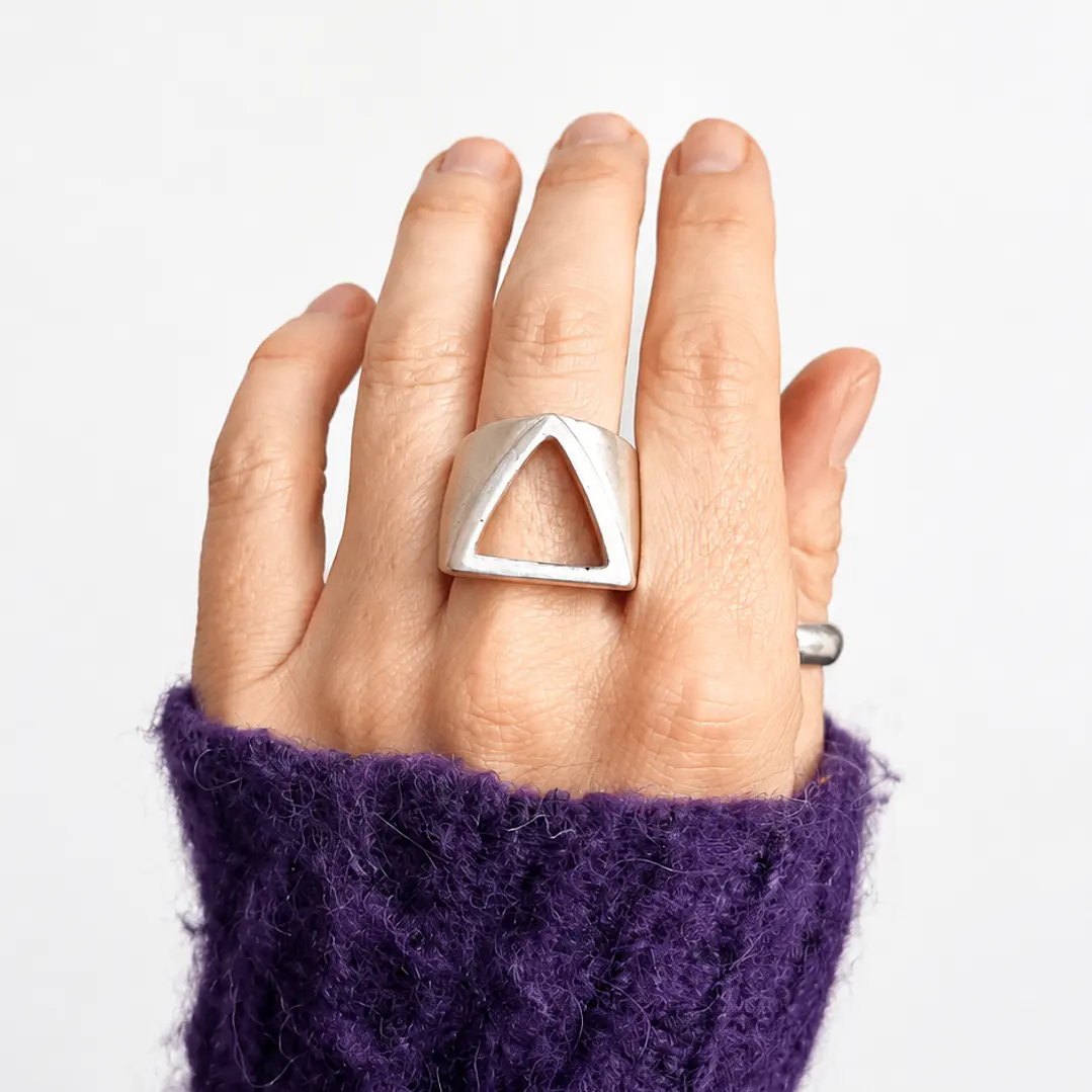 Anillo triangulo XL 1