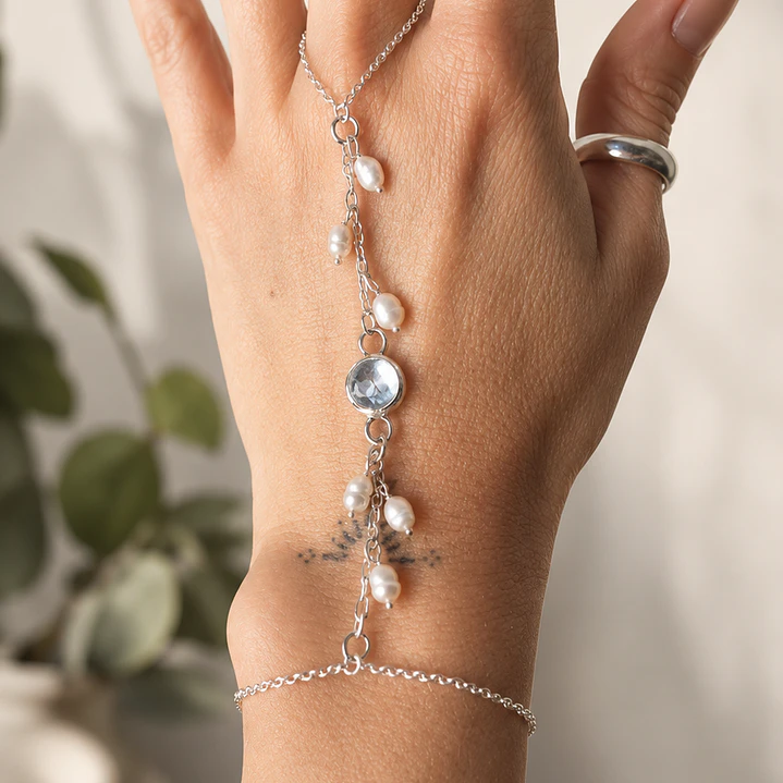 Hand Chain Panja perlas y cuarzo cristal 1