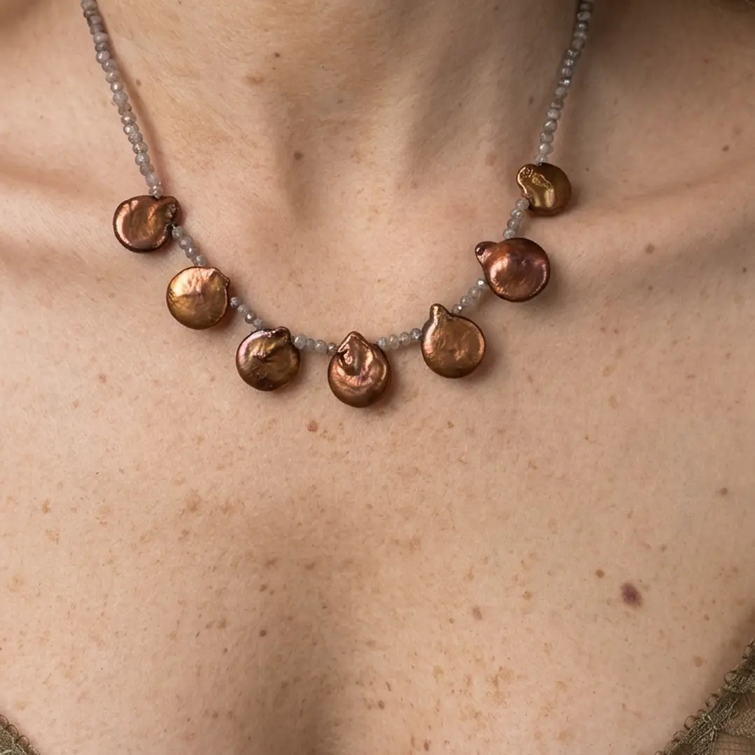 Collar perlas café con piedra luna coated 1