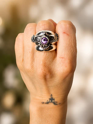 Anillo aguila de poder amatista