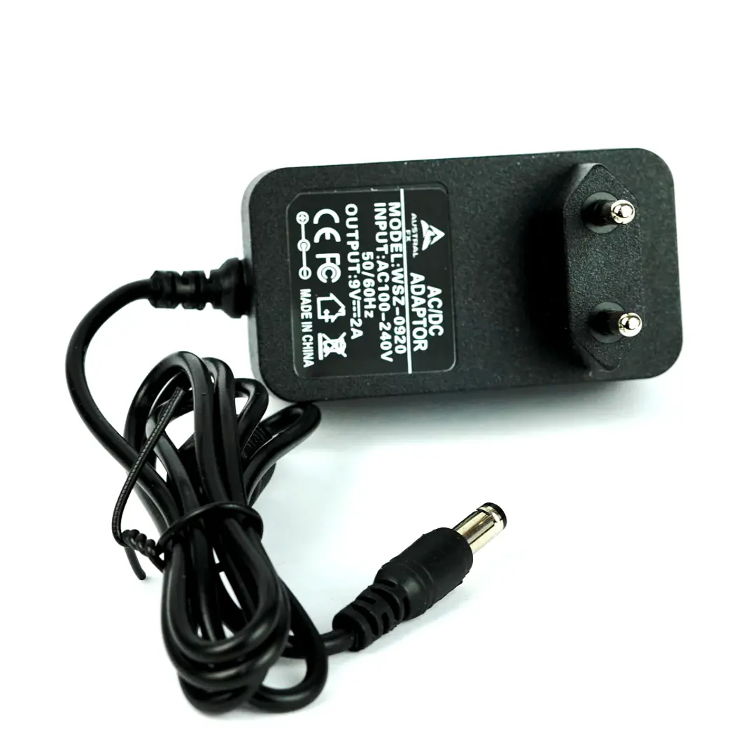 Adaptador para Pedales de Efectos 2000mA + Daisy Chain 2