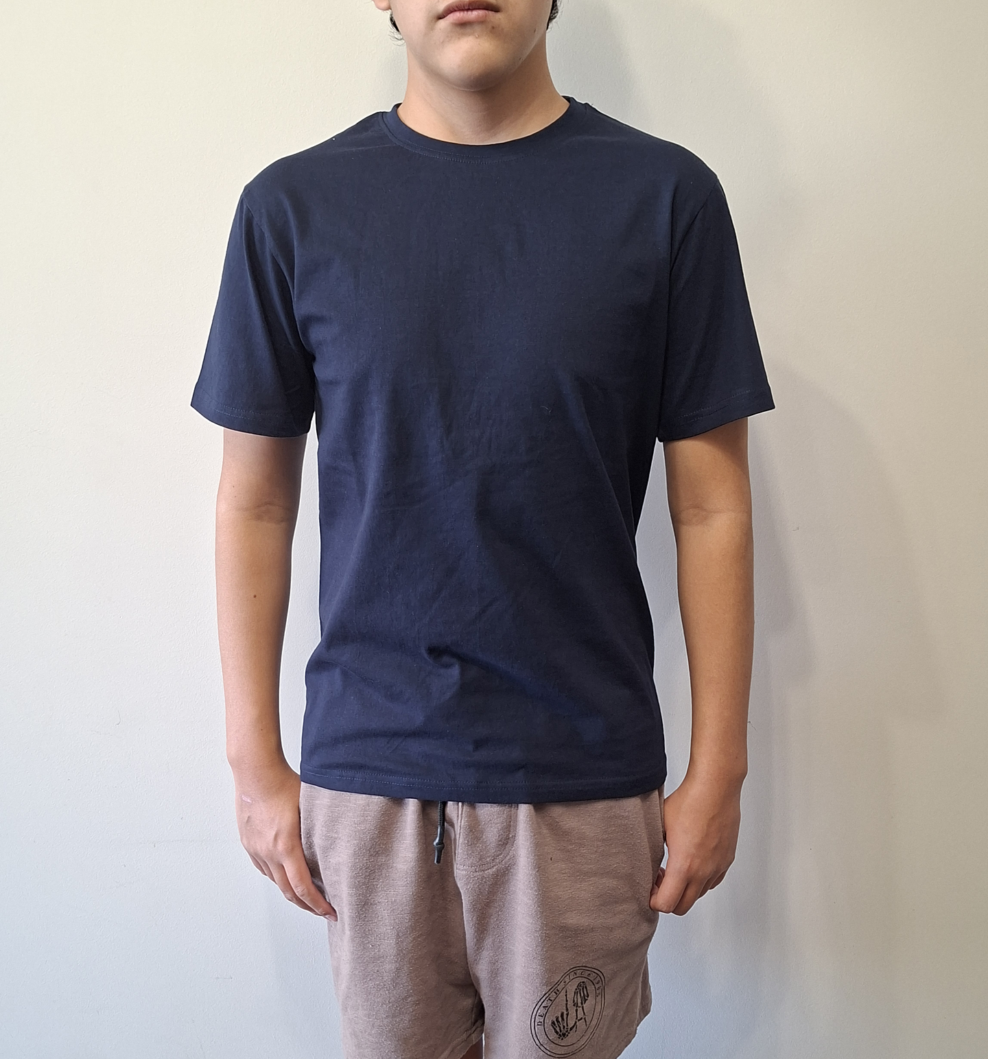 Polera lisa cuello redondo azul marino 1