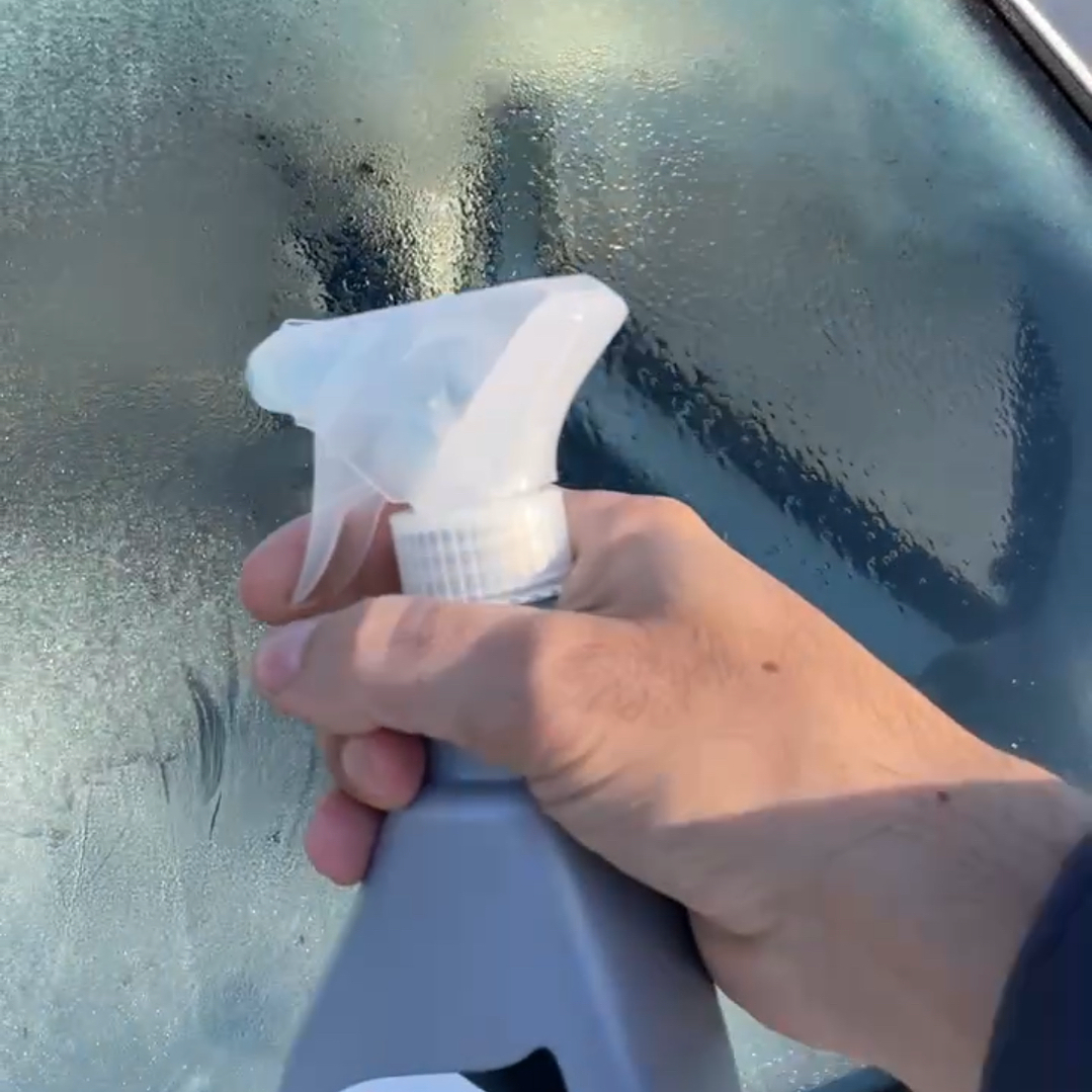 DESCONGELADOR DE PARABRISAS INSTANTÁNEO 2