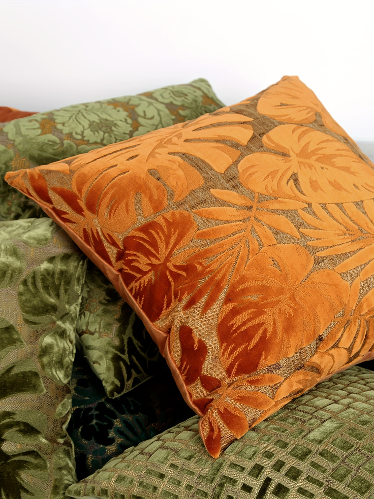 Royal Jacquard Vintage Style Velvet Pillows 4