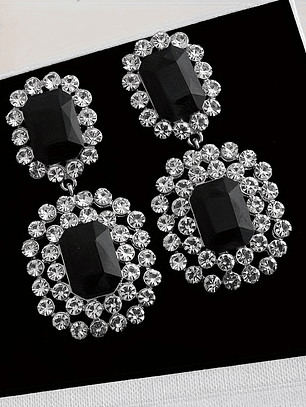 Studded Temperament Square Earrings with High-end Fashion Black Light Luxury Earrings