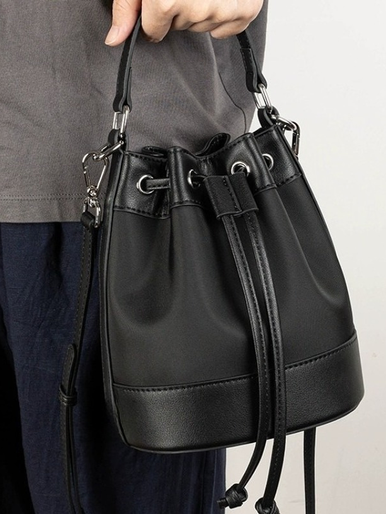 Women'S Retro Bucket Bag - Crossbody & Handbag with Adjustable Strap, Drawstring Closure, Golden-Tone Hardware & Lining - Solid Everyday Purse for Casual & Formal Outfits - Durable & Versatile Women'S 4