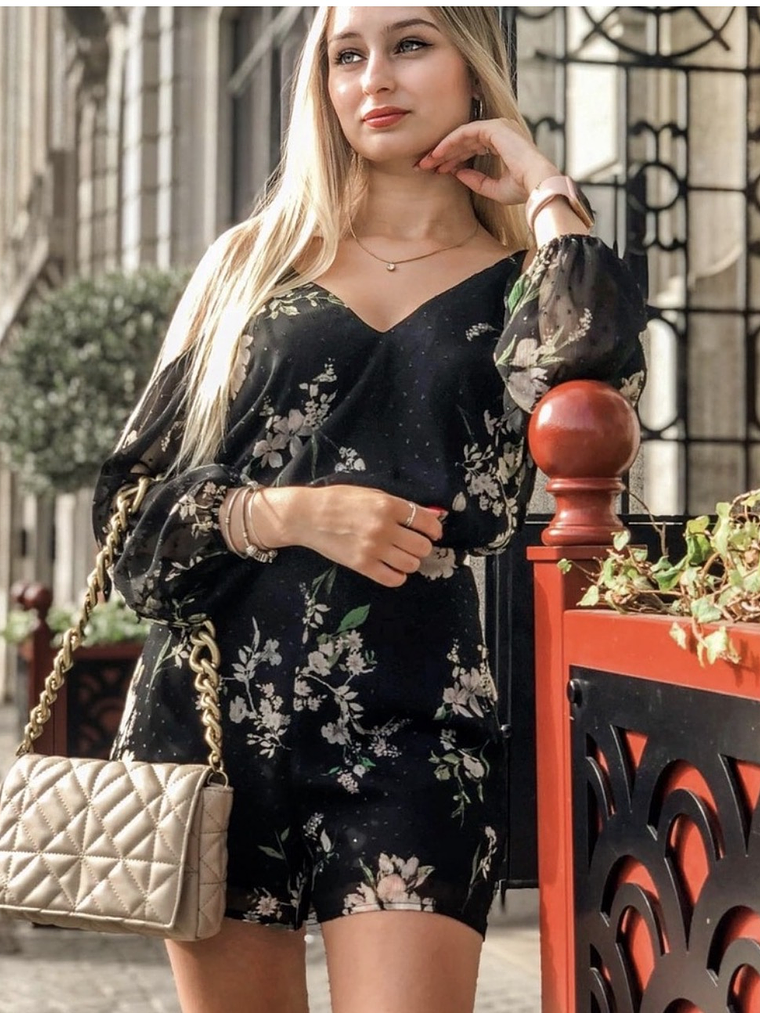 Zara Quilted Bag with Chain Accent 3