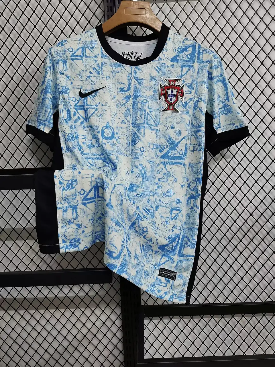 PORTUGAL 24/25 (Away Kit) 8