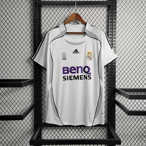 REAL MADRID Retro 06/07 (Home Kit)