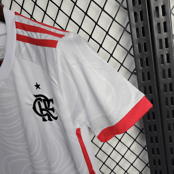 FLAMENGO 24/25 (Away Kit Criança) 4