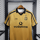 MANCHESTER UNITED Retro 01/02 (Centenário) 16