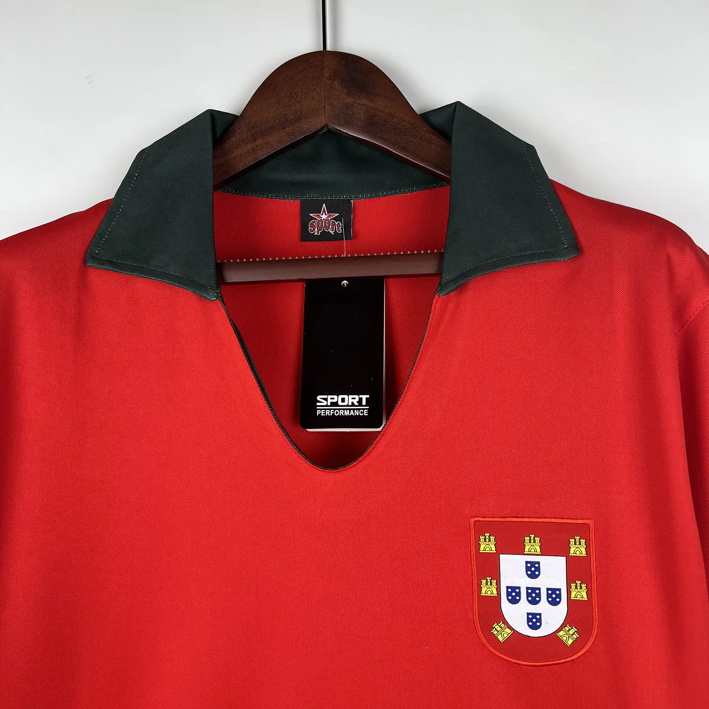 Portugal 1972 Retro (Home Kit) 3