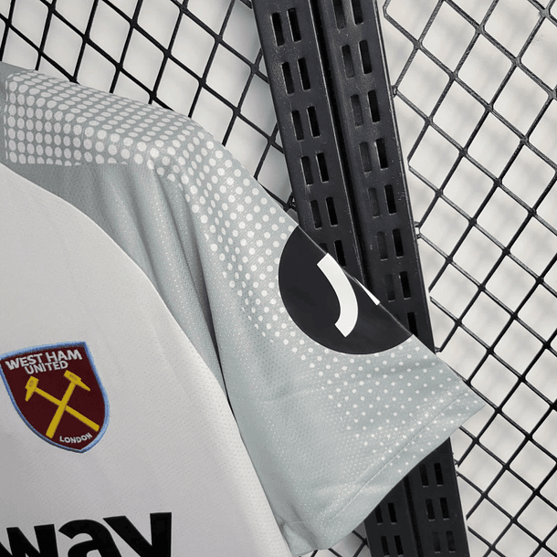 WEST HAM 24/25 (Away Kit) 5