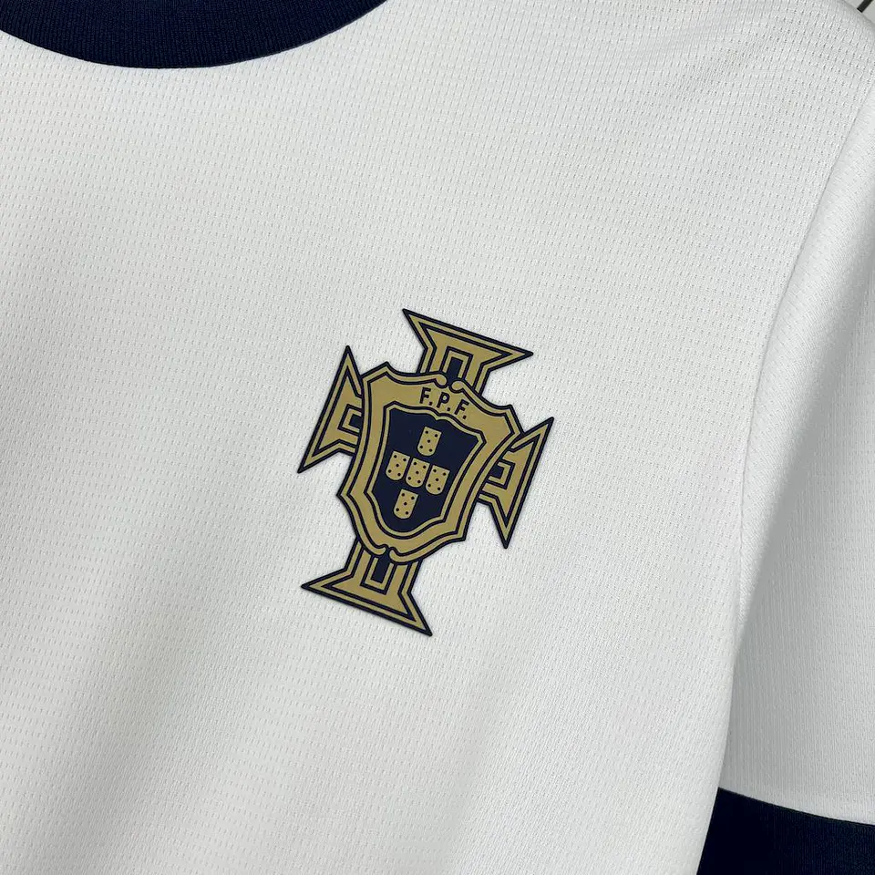 PORTUGAL 25/26 (White Training Kit) 3