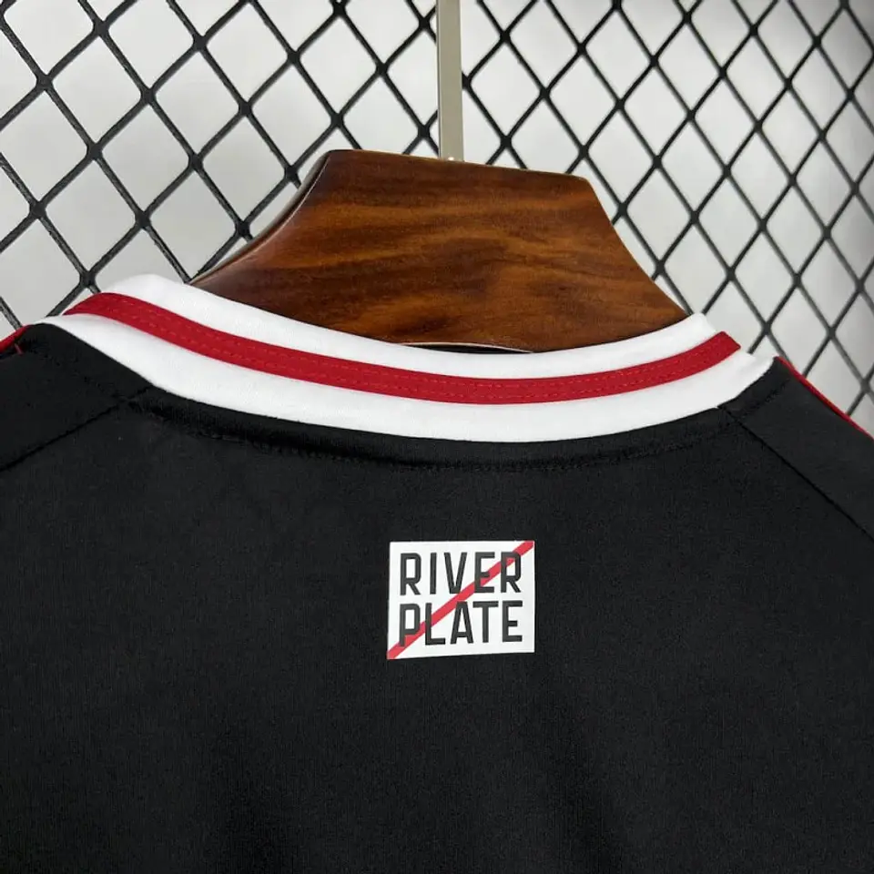 RIVER PLATE 25/26 (Away Kit) 7