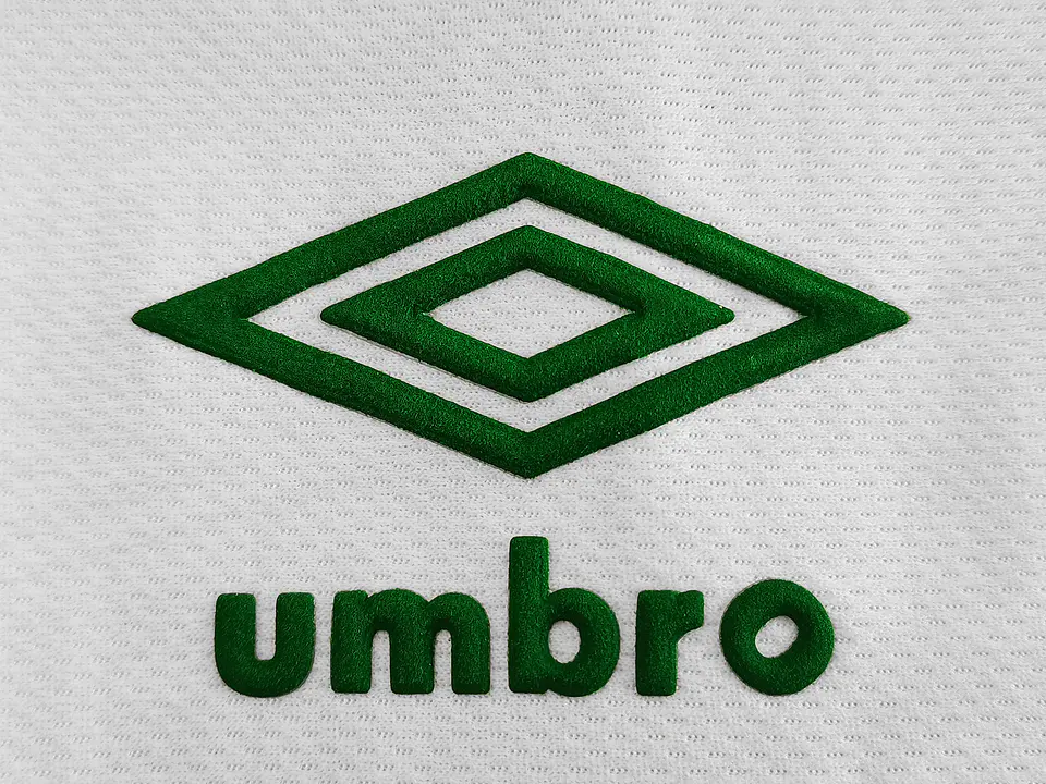 Celtic 91/92 Retro (Home Kit) 4