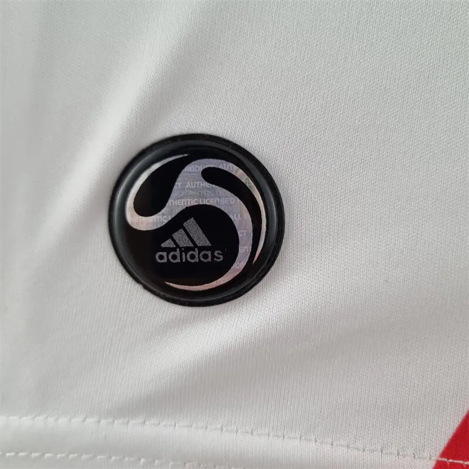 River Plate 09/10 Retro (Home Kit) 5