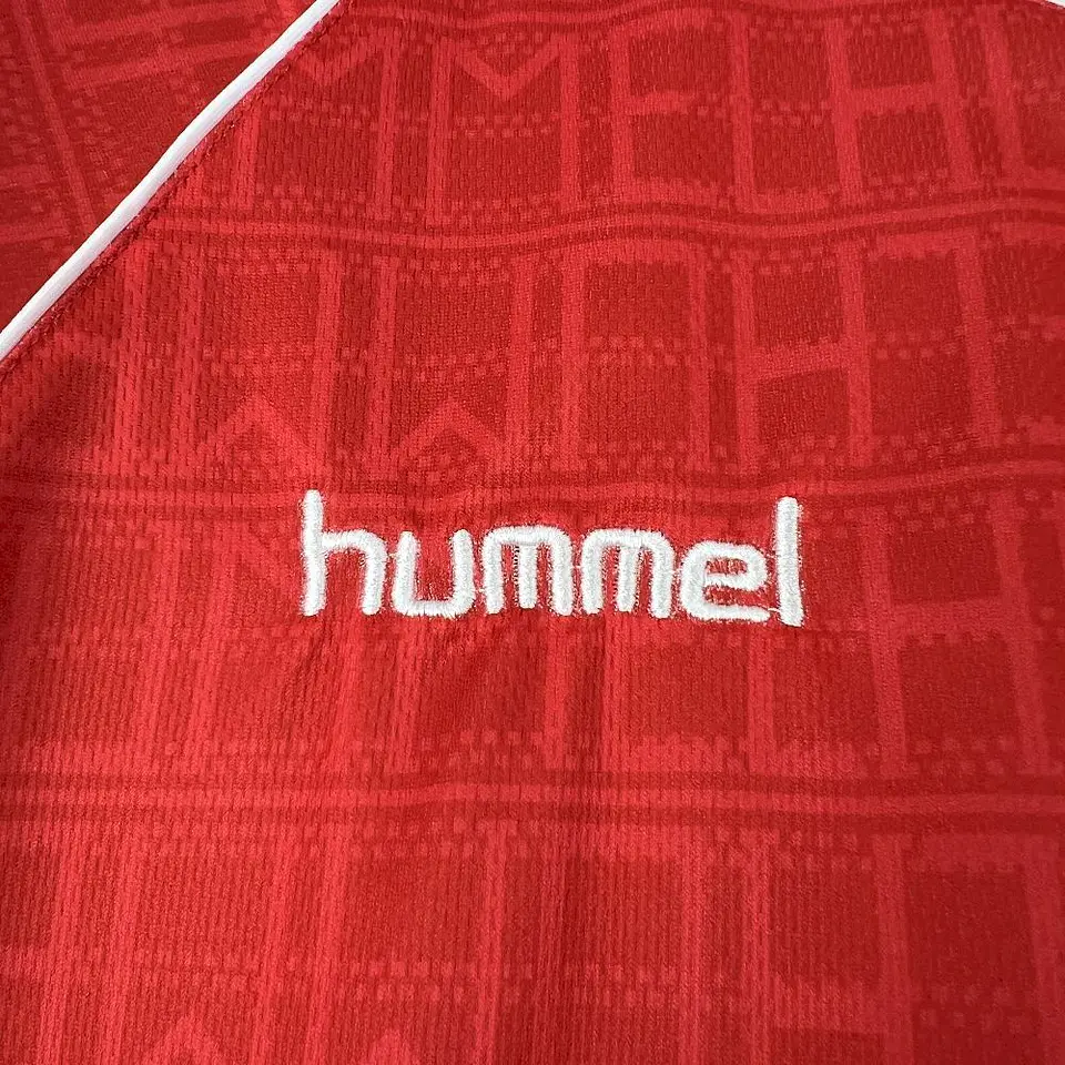 SL BENFICA 1990/91 Retro (Home Kit) 5