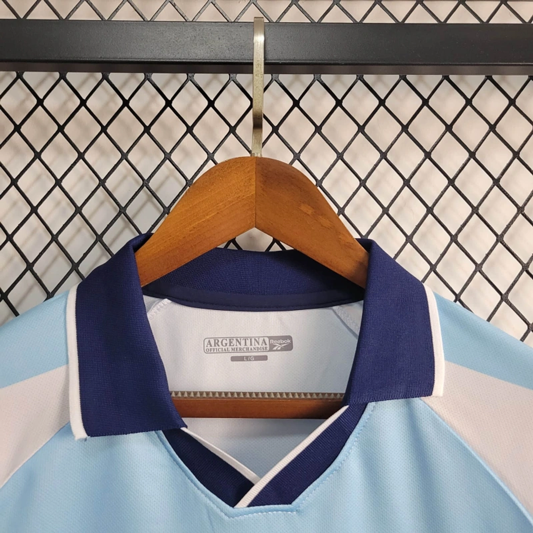 ARGENTINA Retro 2001 (Home Kit)  3