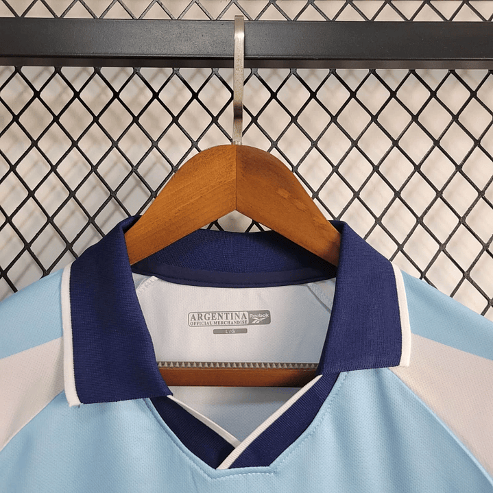 ARGENTINA Retro 2001 (Home Kit)  3