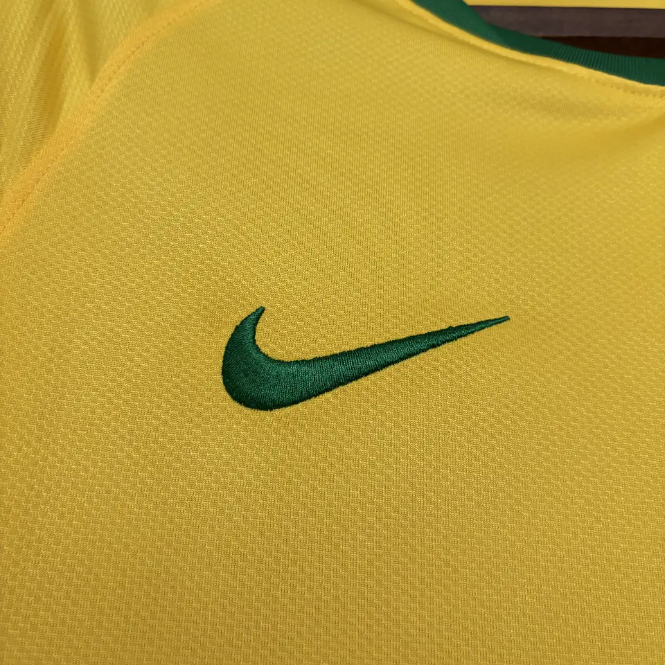BRASIL Retro 2010 (Home Kit) 4