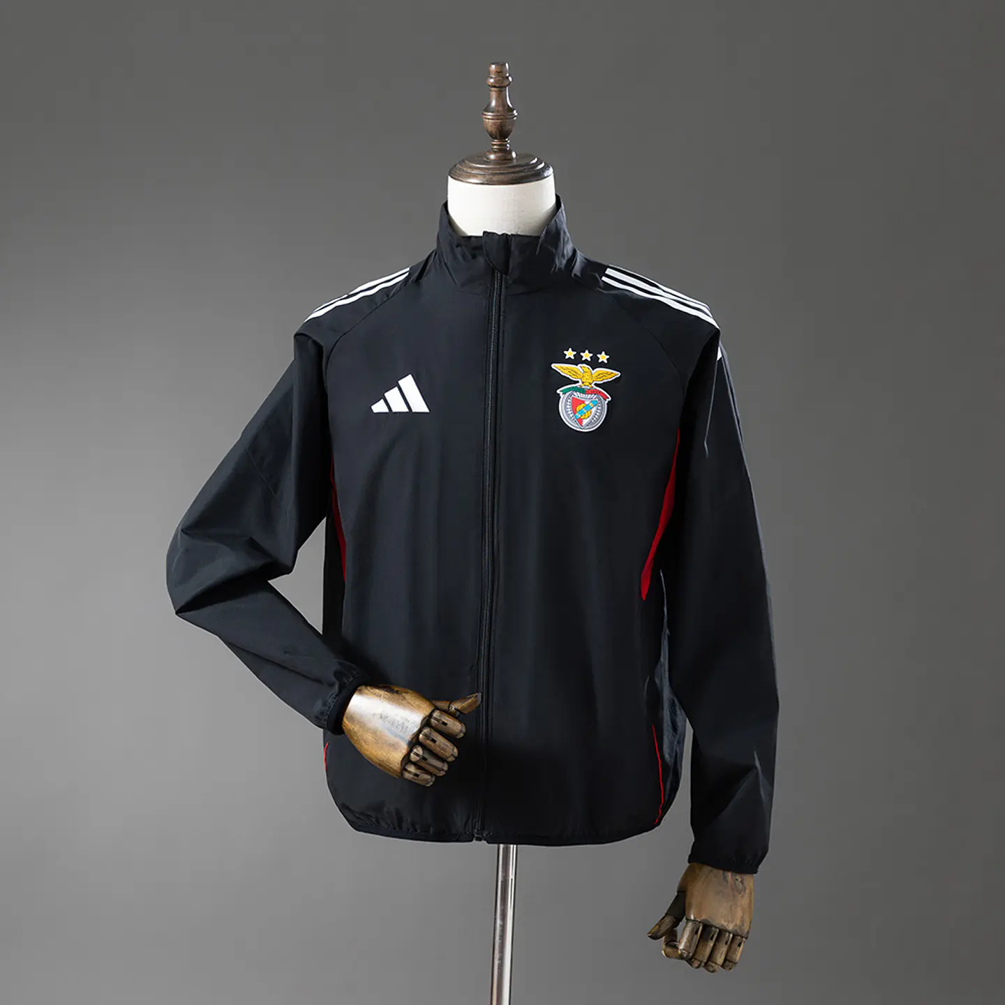 SL BENFICA 25/26 (Corta-Vento Preto) 1