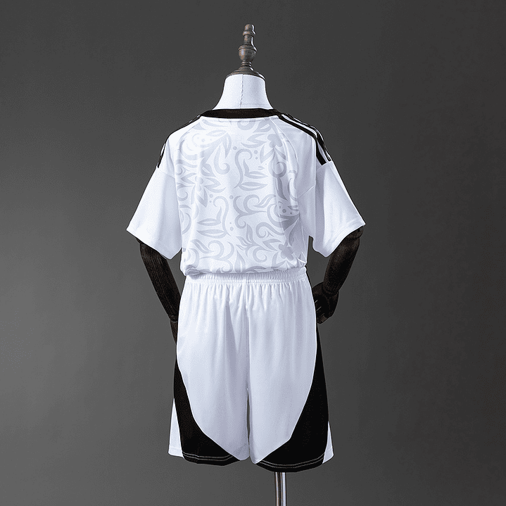 SL BENFICA 2025 (Concept kit Criança) 2