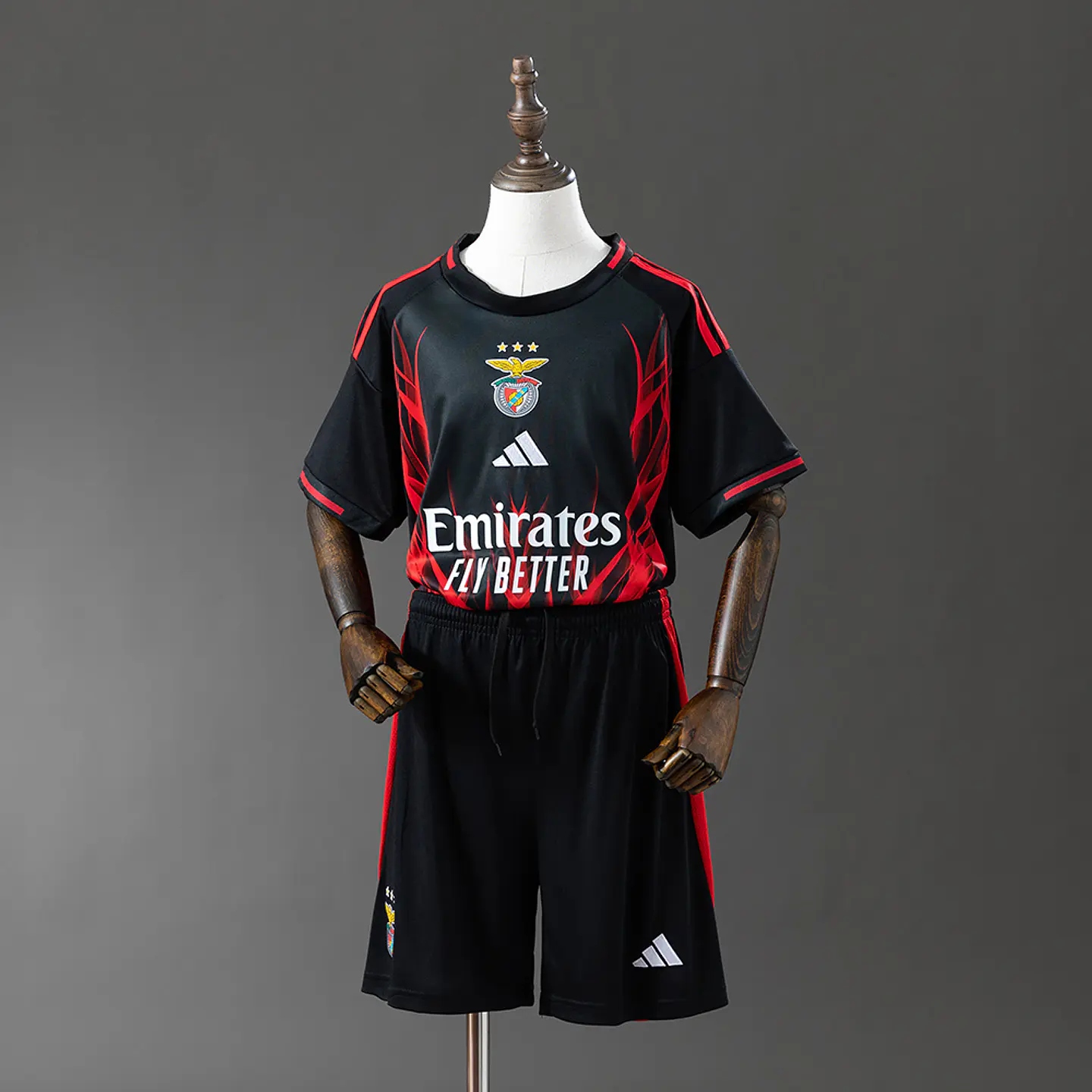 SL BENFICA 25/26 (Concept Kit Criança)  1
