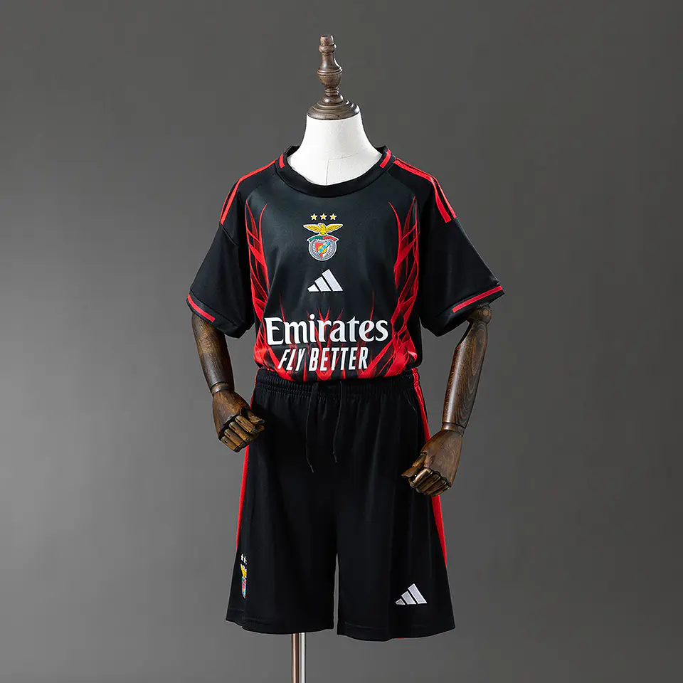 SL BENFICA 25/26 (Concept Kit Criança)  1