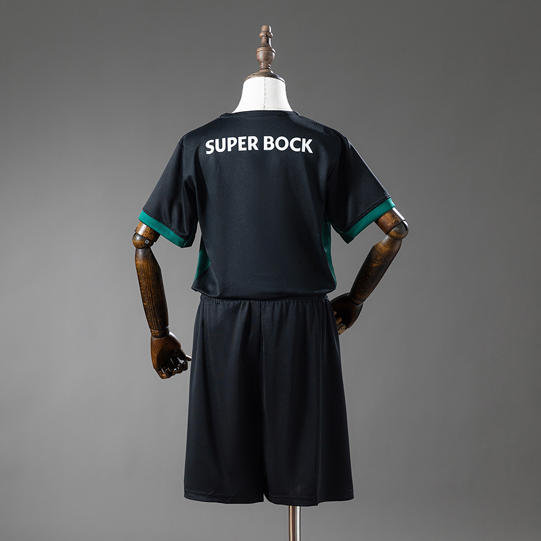 SPORTING CP 25/26 (Edição Especial de Natal) Kit Criança 2