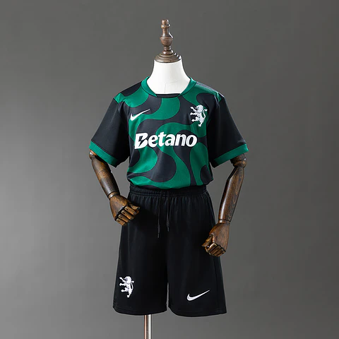 SPORTING CP 25/26 (Alternativa Preta) Kit Criança