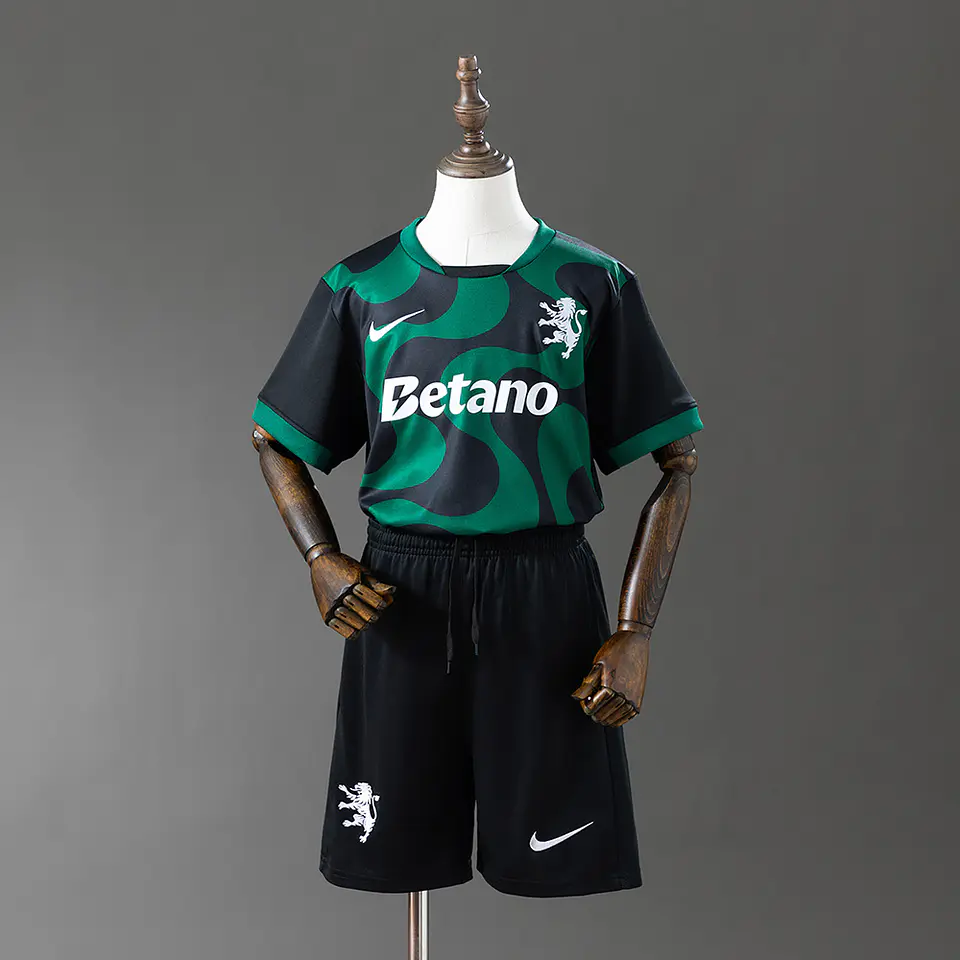 SPORTING CP 25/26 (Alternativa Preta) Kit Criança 1