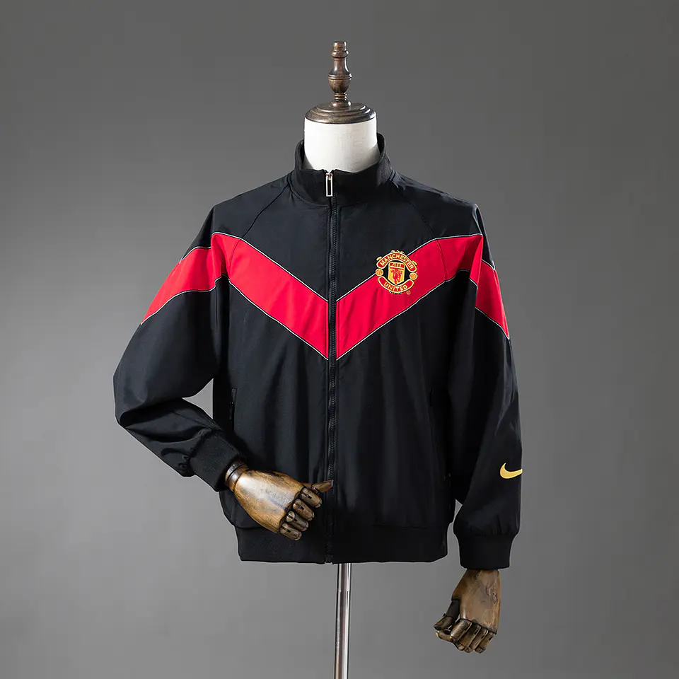 MANCHESTER UNITED 06/07 (Corta-Vento) 1