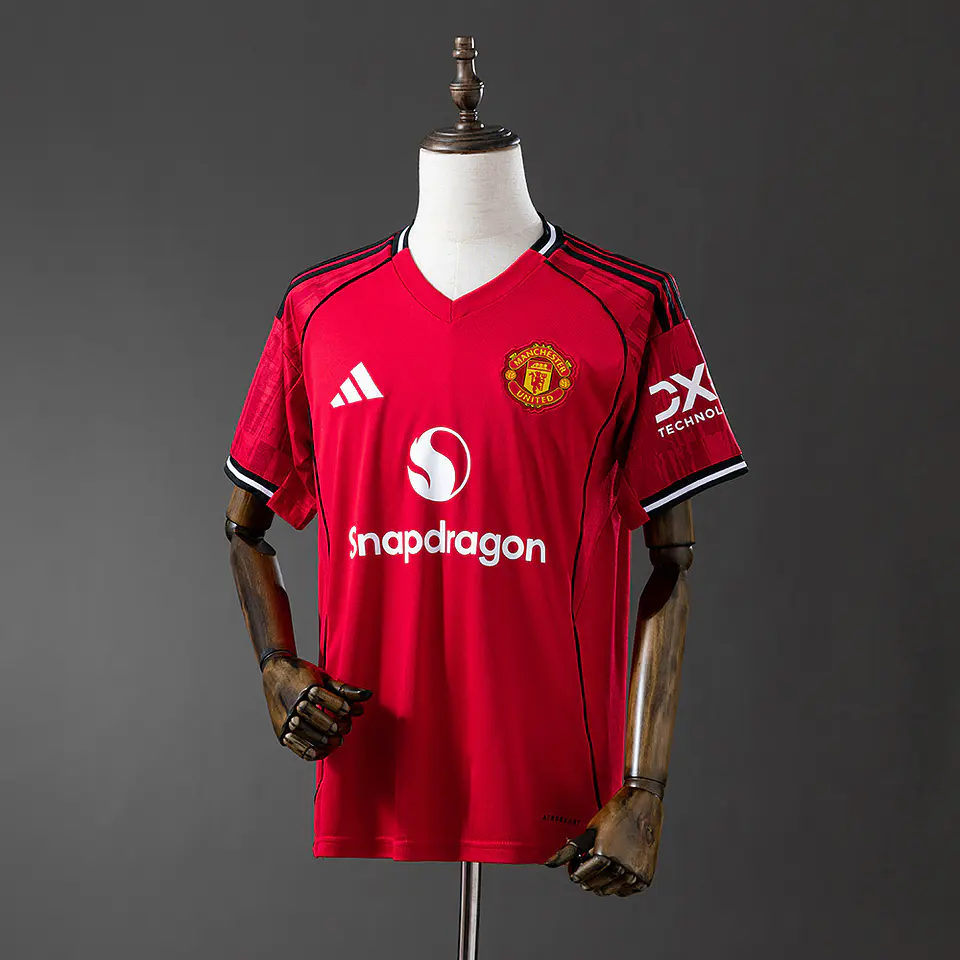 MANCHESTER UNITED 25/26 (Home Kit) 1