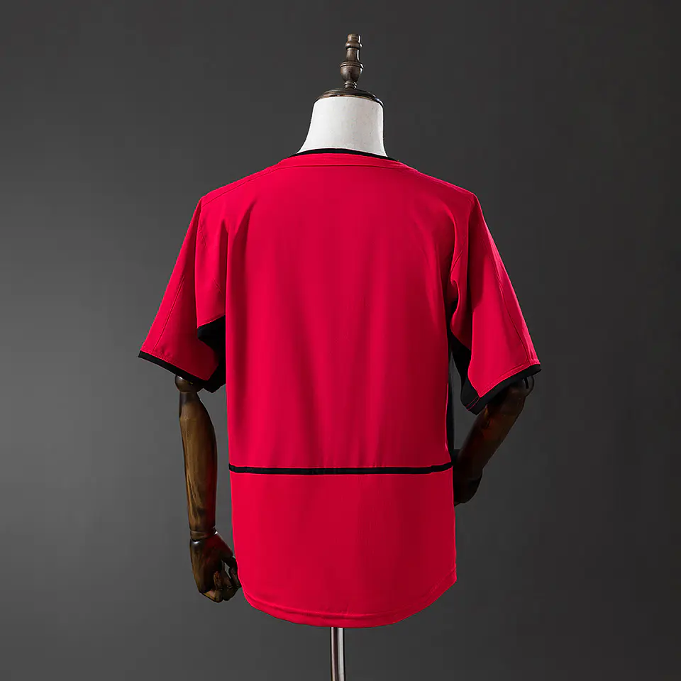 MANCHESTER UNITED Retro 02/04 (Home Kit) 2
