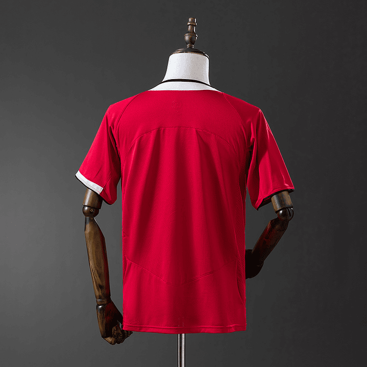 MANCHESTER UNITED 04/06 Retro (Home Kit) 2