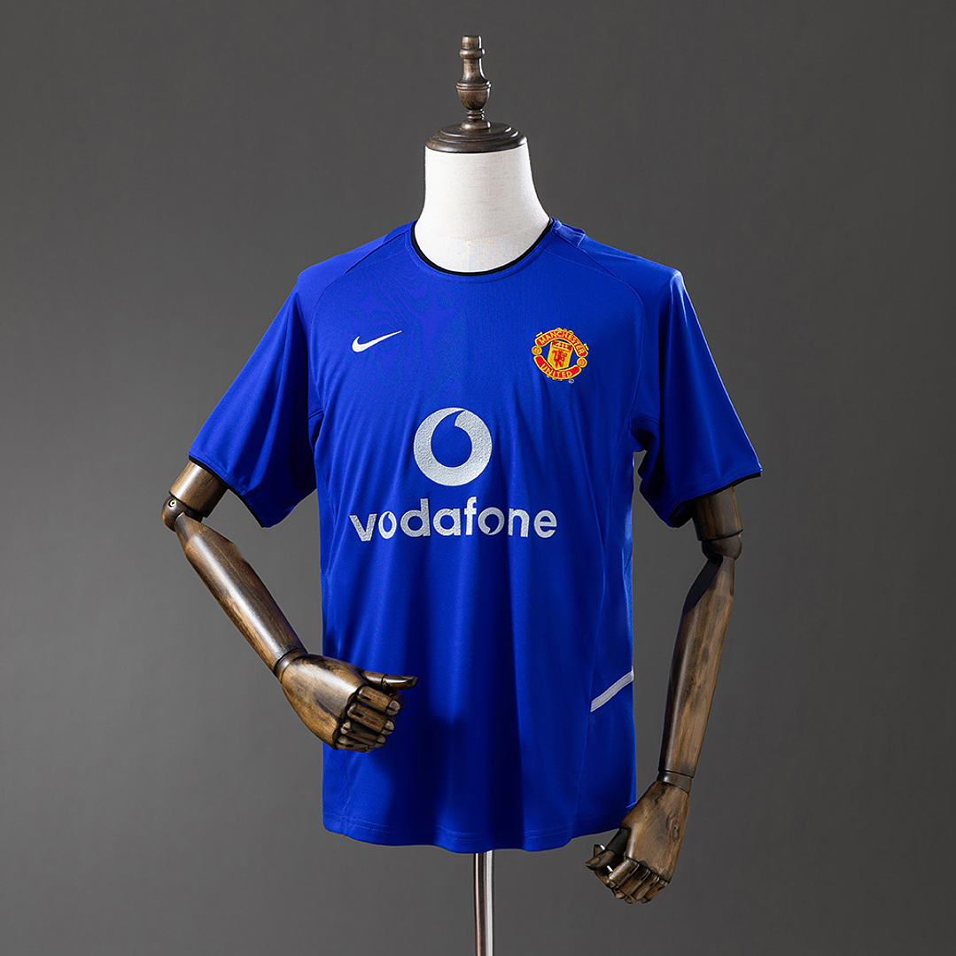 MANCHESTER UNITED 02/04 Retro (Away Kit) 1