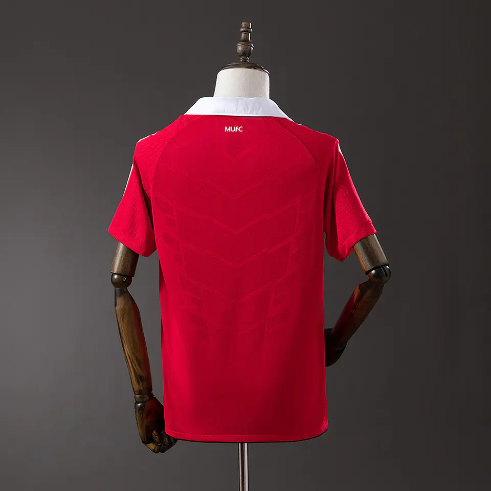 MANCHESTER UNITED Retro 10/11 (Home Kit) 2