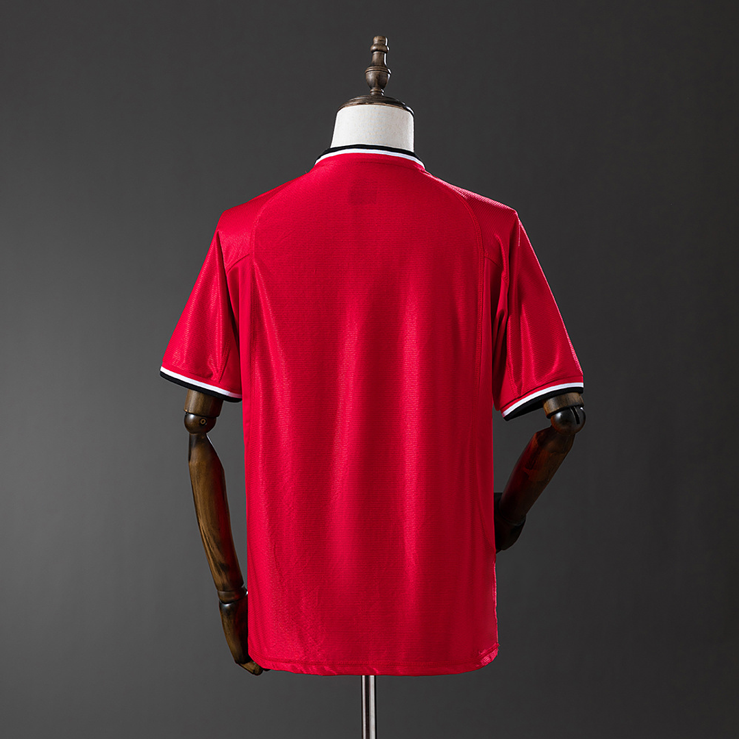 MANCHESTER UNITED 00/01 Retro (Home Kit) 2