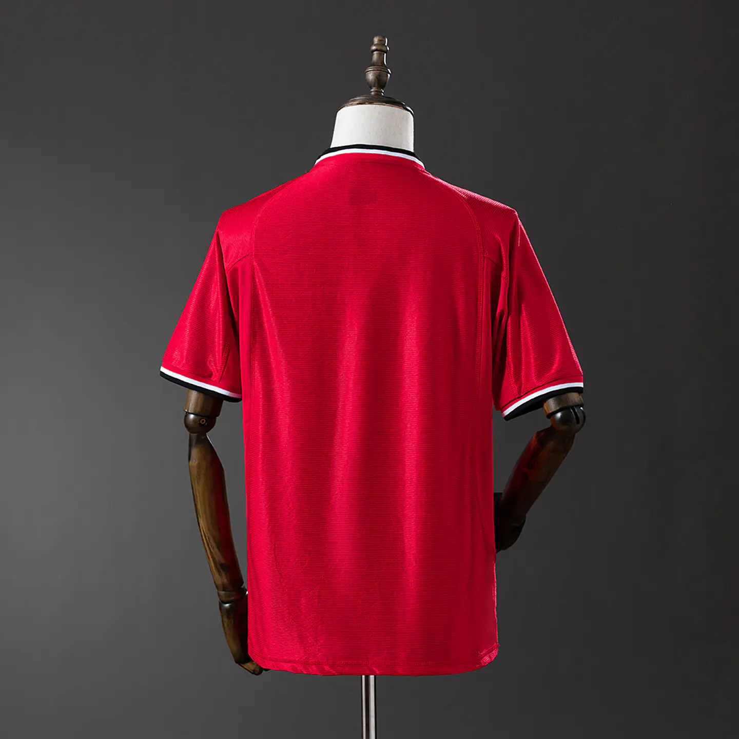 MANCHESTER UNITED 00/01 Retro (Home Kit) 2